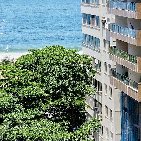 Vista Lateral Mar Copacabana Rio de Janeiro Bagian luar foto